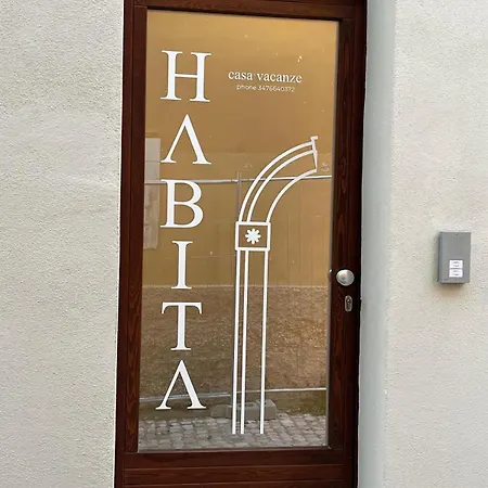 Apartment Habita *
